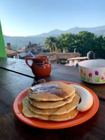 Hostal El Alebrije Отели рядом с достопримечательностью «Rancho El Reencuentro»