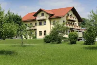 Schätzlhof - Christian Josef und Christian jun. Schätzl Hotels in Ruderting