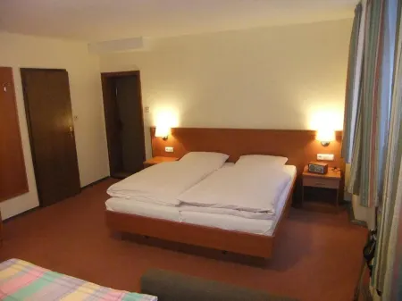 蓋瑟夫羅特羅伯酒店