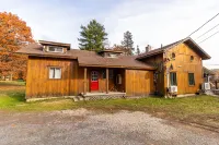 Pond's Resort Hotels in 