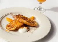 Churchill Manor - breakfast