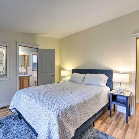 Cute Cottage w/ Deck Walk 115 Ft to Brewery & Cafe