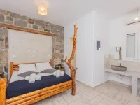 Bebis House Hotels in Klouvas