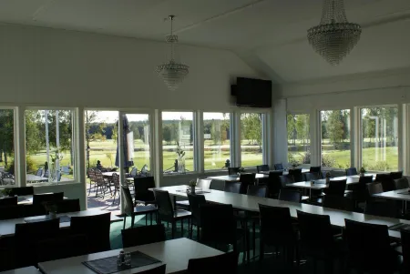 Piteå Golfhotell Отели в г. Питео