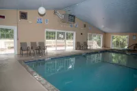 Hampton Falls Inn - 2-Star
