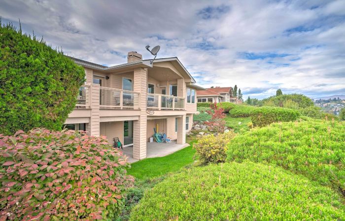 Manson Villa w/ Hot Tub ~ 1 Mi to Wineries!
