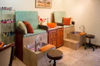 Bay Gardens Beach Resort & Spa - spa