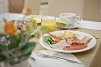 Hotel Central - breakfast