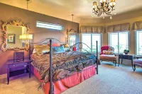 Spacious Grand Junction Home w/ Mountain View - balcony