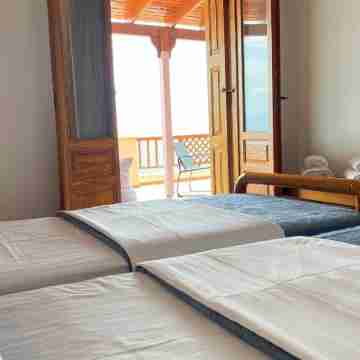 Nereides Seaside Apartments Rooms