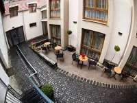 Oliva Hotel Hotels in Veszprem