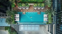 The Langham, Jakarta - Luxury