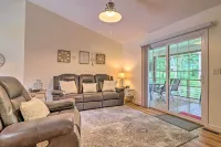 Updated Cottage at Lake Junaluska Golf Course! Các khách sạn ở Canton
