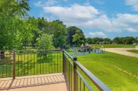 Rock Hall Retreat w/ Balcony Near Park & Marina! - 3-Star