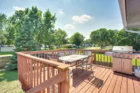 Sporty Blaine Home w/ Games ~ 2 Mi to Super Rink! - Wifi