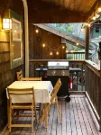 The Woodpecker Cabin on Guemes Island with Hot Tub!