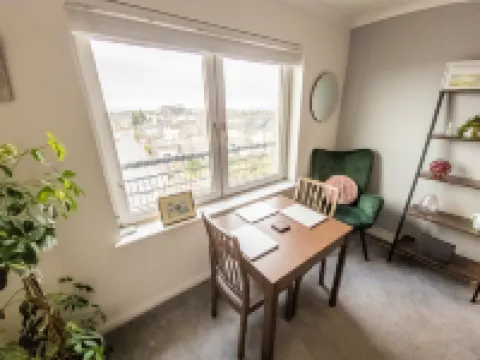 Tranquil 2Bed/2Bath Duplex Falkirk