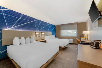 Comfort Inn River's Edge Hotels in Huron