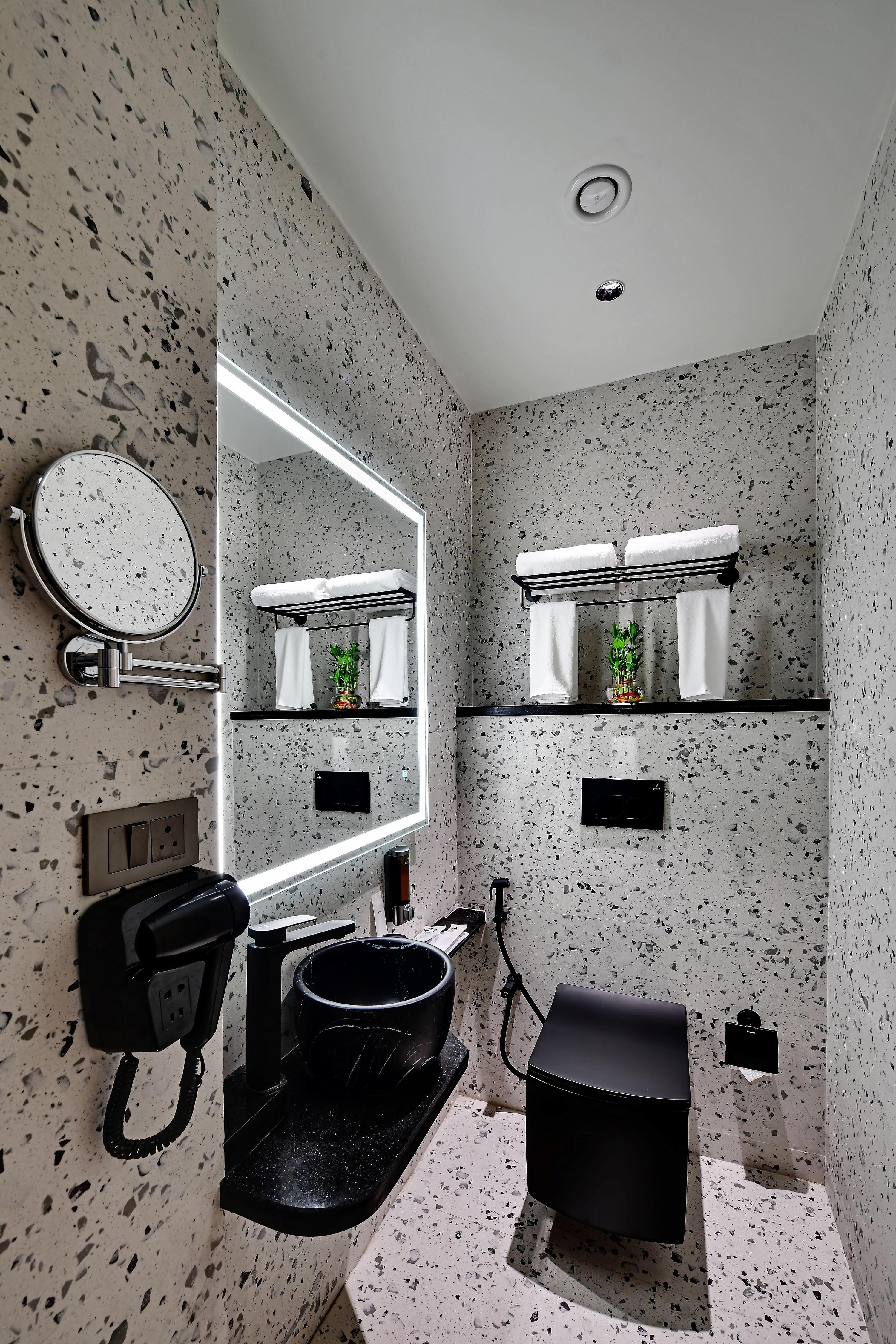 Quality Inn City Centre Varanasi Phòng Photos