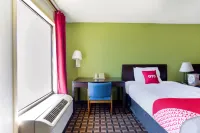 OYO Hotel Pensacola I-10 & Hwy 29 Hotels in Bellview