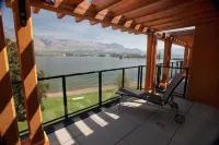 Watermark Beach Resort - con vista montagne