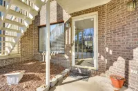 15 Mi to Greensboro: Archdale Condo w/ Fireplace - Wifi