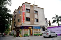 Hotel greenway Hotels in Warora