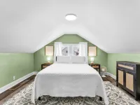 3-bedroom house in perfect Manitowoc Steps away from the beach of Lake Michigan. Hotels near Citizen Park