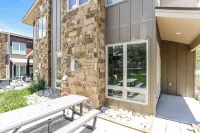 Granby Colorful Adventures Breathtaking Views! - Parking