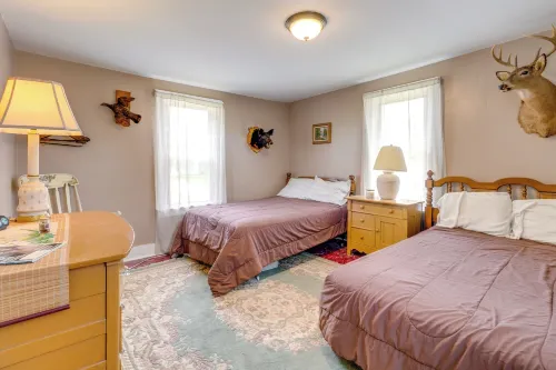 Pet-Friendly Smithmill Retreat w/ Yard! - 2 étoiles