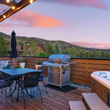 Hat Rock Loop by AvantStay Secluded Powell Butte Escape w Hot Tub Views