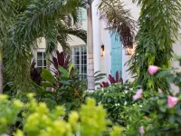 The Pillars Hotel & Club Hotels near Las Olas Beach