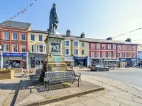 Yr Daflod Hotels in Brecon