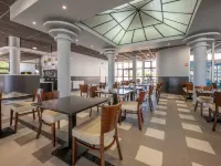 Odalys Du Port Residence Hotels in Hourtin