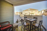 Hampton Condo by Convention Center and Coliseum!