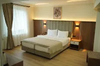 Lion City Hotel