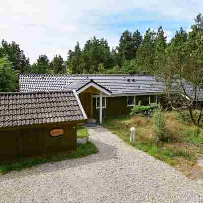 Gorgeous Holiday Home in Nørre Nebel with Hot Tub Hotel Exterior
