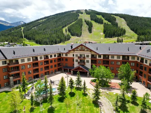 Spacious Copper Springs Condo Surrounded by Beautiful Views - CS431 by Redawning