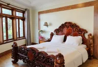 Angkor Comfort Hotel فنادق في باتامبانغ