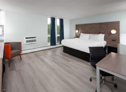 Wingate by Wyndham Sheboygan