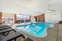 Comfort Inn & Suites Near Fallon Naval Air Station Hotels in Fallon