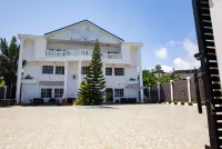 Villa Angelia Hotels, Accra  호텔