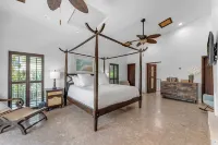 Island pool home awaits in Islamorada's Port Antigua