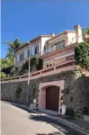 Magnificent sea view apartment LES ISSAMBRES