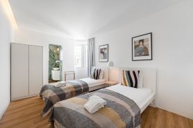 GuestReady - Relaxing Moment in a Vibrant City