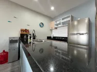 Luxe Modern- Area-Near Beach-Pool-BBQ-King Bed  호텔