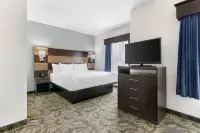 MainStay Suites Madison Airport Hotels in Sun Prairie