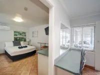 Bali Hi Motel Hotels in Tuncurry