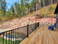 Higgins Mountain Retreat - 10 minutes from Downtown Spearfish! 노스 로렌스 호텔