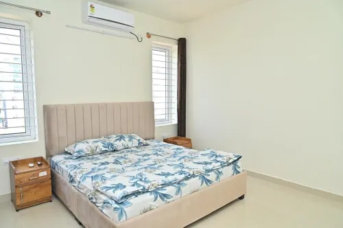 Relax with family at Charming 2bedroom apartmnt with WiFi AC in wonderful Mysore